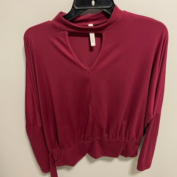 Tops - Burgundy ladies blouse